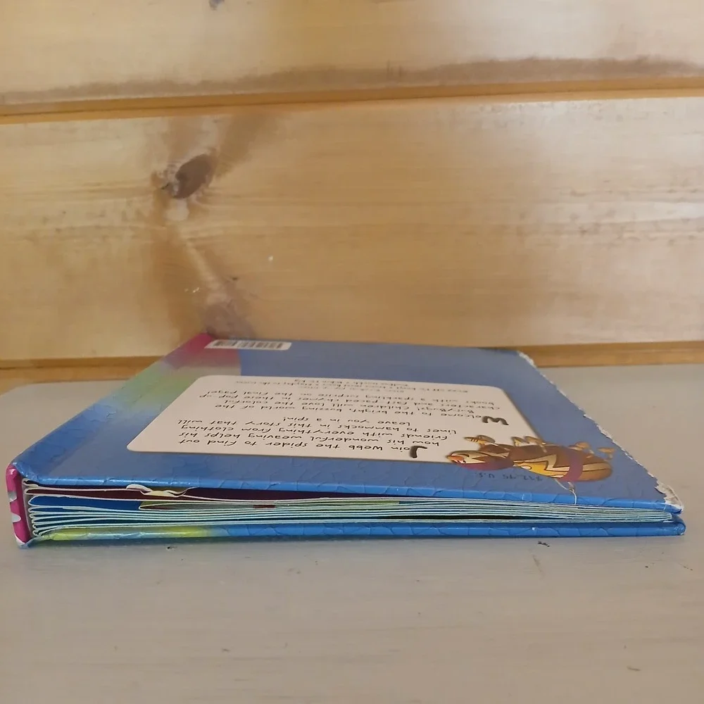 In a Spin : A BusyBugz Pop-up Book‎ Hardcover Christine Tagg